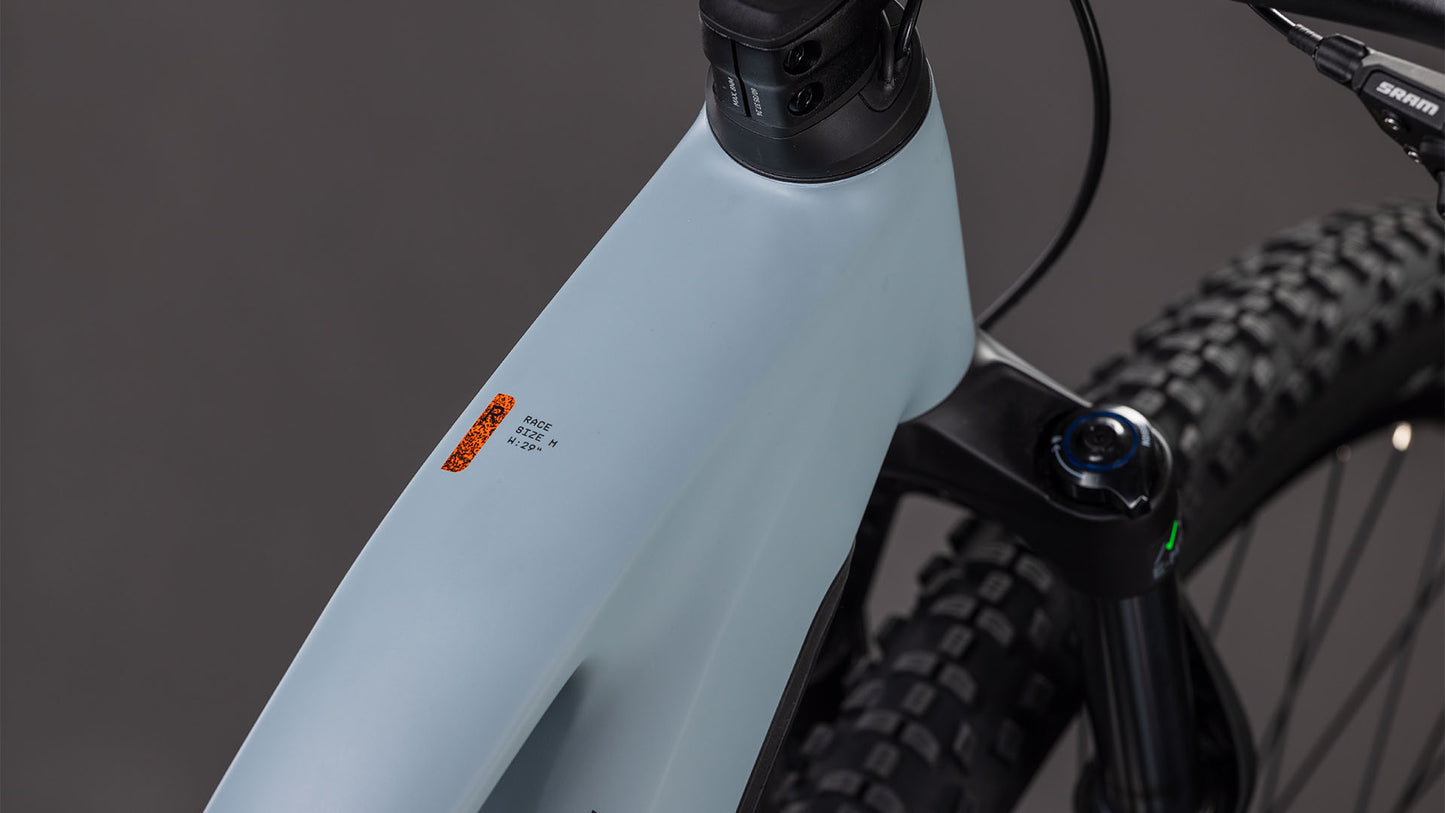 Produktbild: Cube Reaction Hybrid Race 800 vulcan´n´orange, Detailaufnahme 01