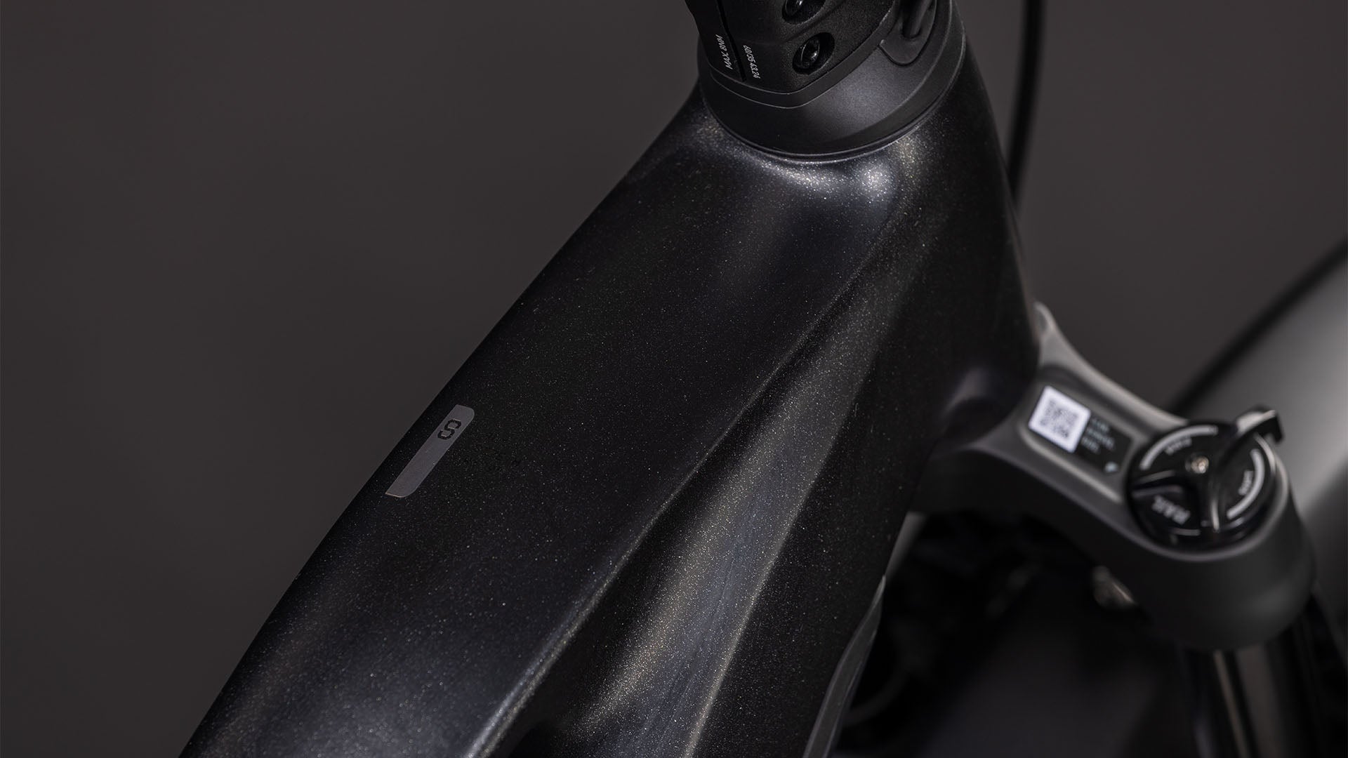 Produktbild: Cube Reaction Hybrid SLX 800 FE silverdust´n´chrome, Detailaufnahme 01