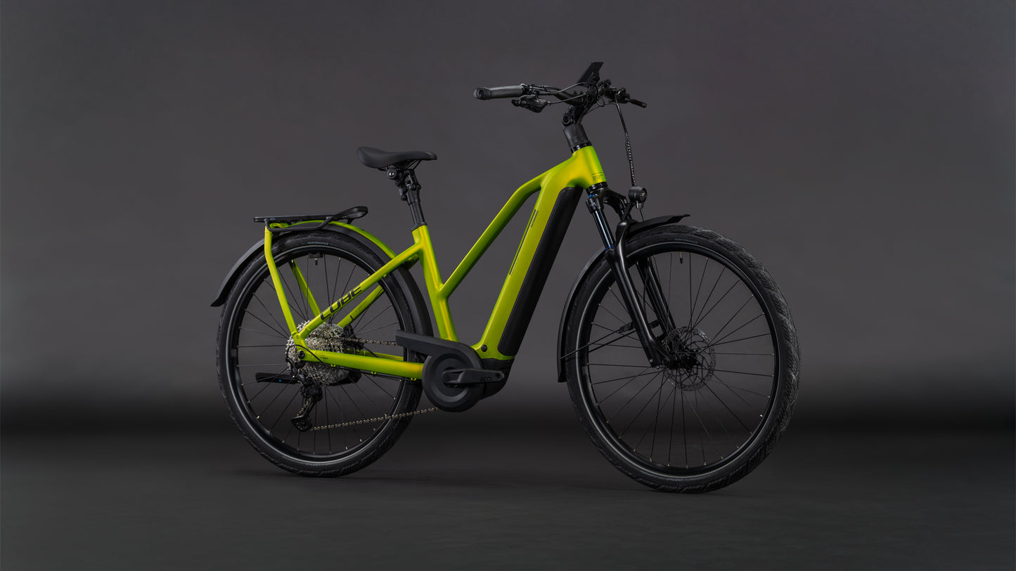 Produktbild: Cube Kathmandu Hybrid Pro 800 lizard´n´black, Schrägansicht (schwarzer Hintergrund)