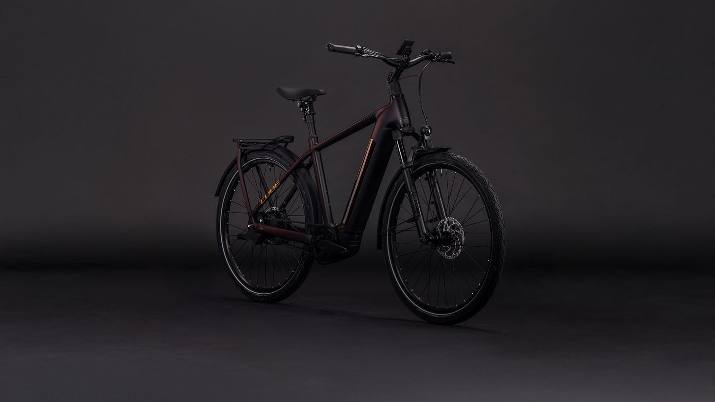 Produktbild: Cube Kathmandu Hybrid Comfort SLX 800 solareclipse´n´gold, Schrägansicht (schwarzer Hintergrund)