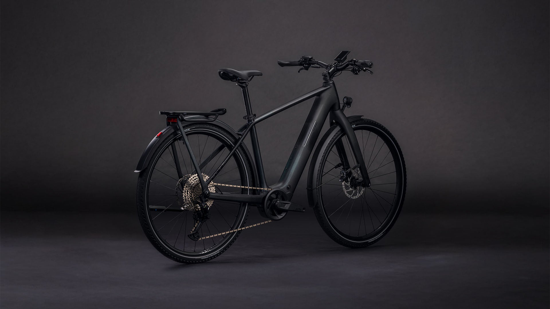 Produktbild: Cube Kathmandu Hybrid C:62 SLX 400X liquidblack´n´bluedust, Schrägansicht (schwarzer Hintergrund)