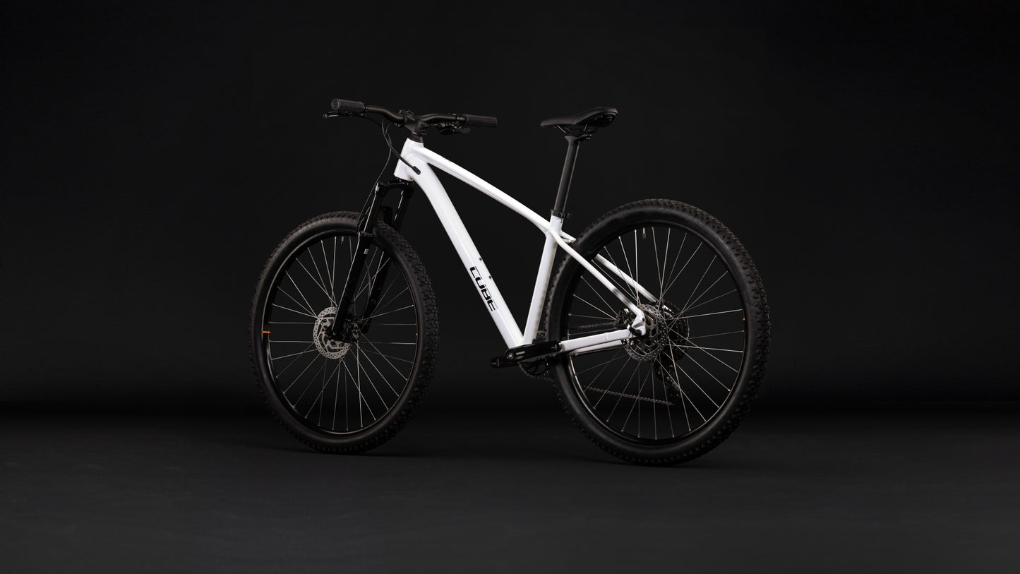 Cube Aim ONE metallicwhite´n´black 2027