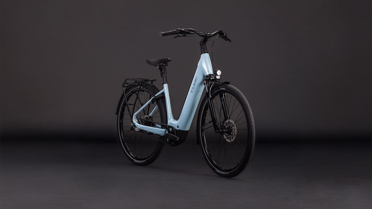 Produktbild: Cube Supreme RT Hybrid Deluxe EX 600 airygreen´n´prism, Schrägansicht (schwarzer Hintergrund)