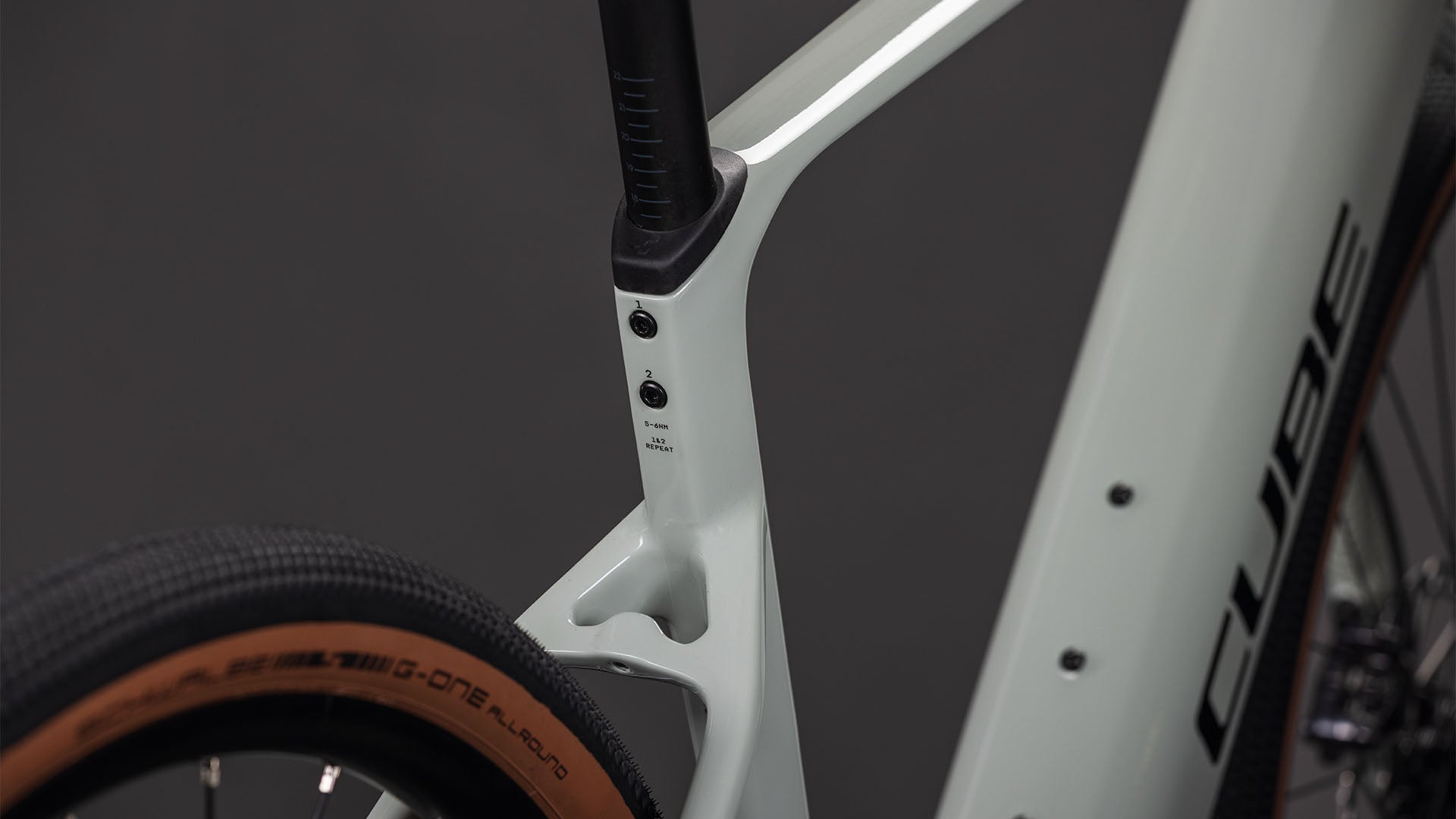 Produktbild: Cube Nuroad Hybrid C:62 Race 400X reedbeige´n´black, Detailaufnahme 02