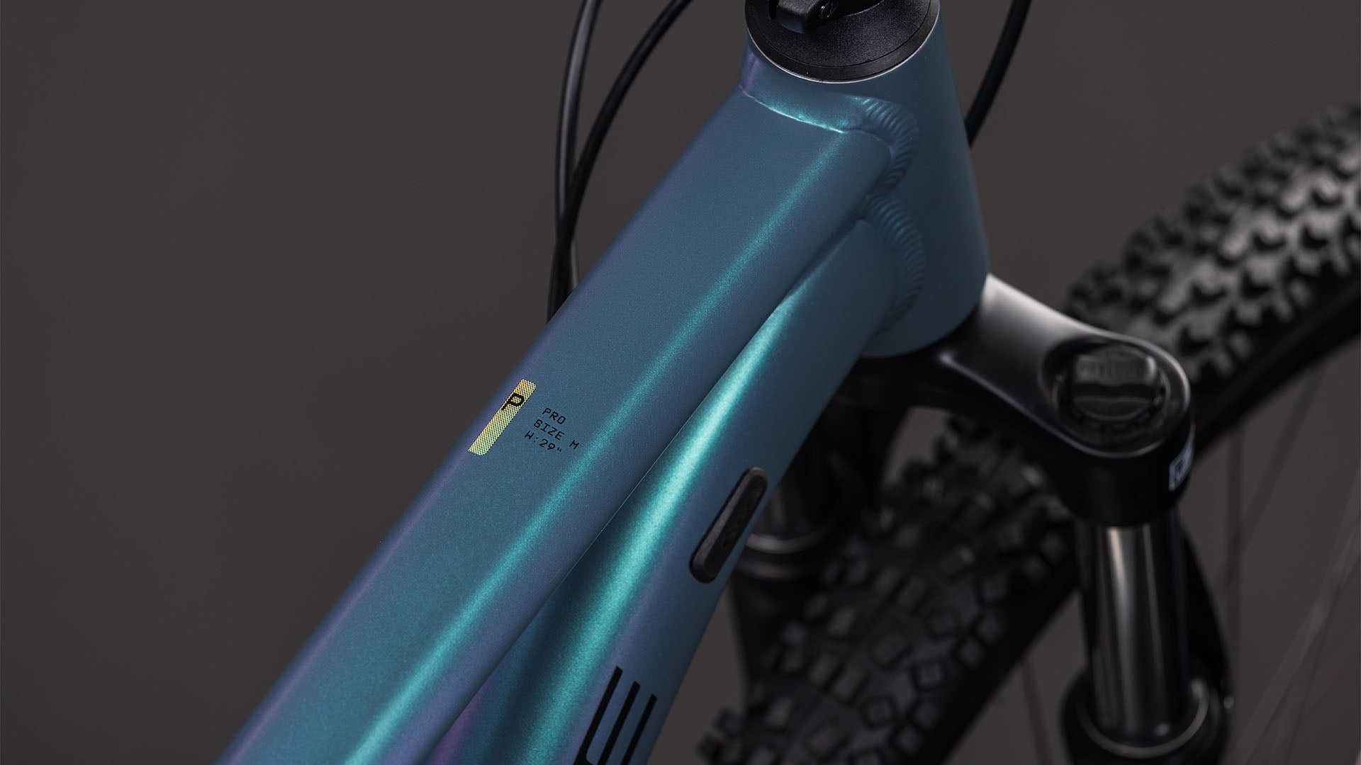 Produktbild: Cube Aim Pro smaragdgrey´n´prism, Detailaufnahme 01