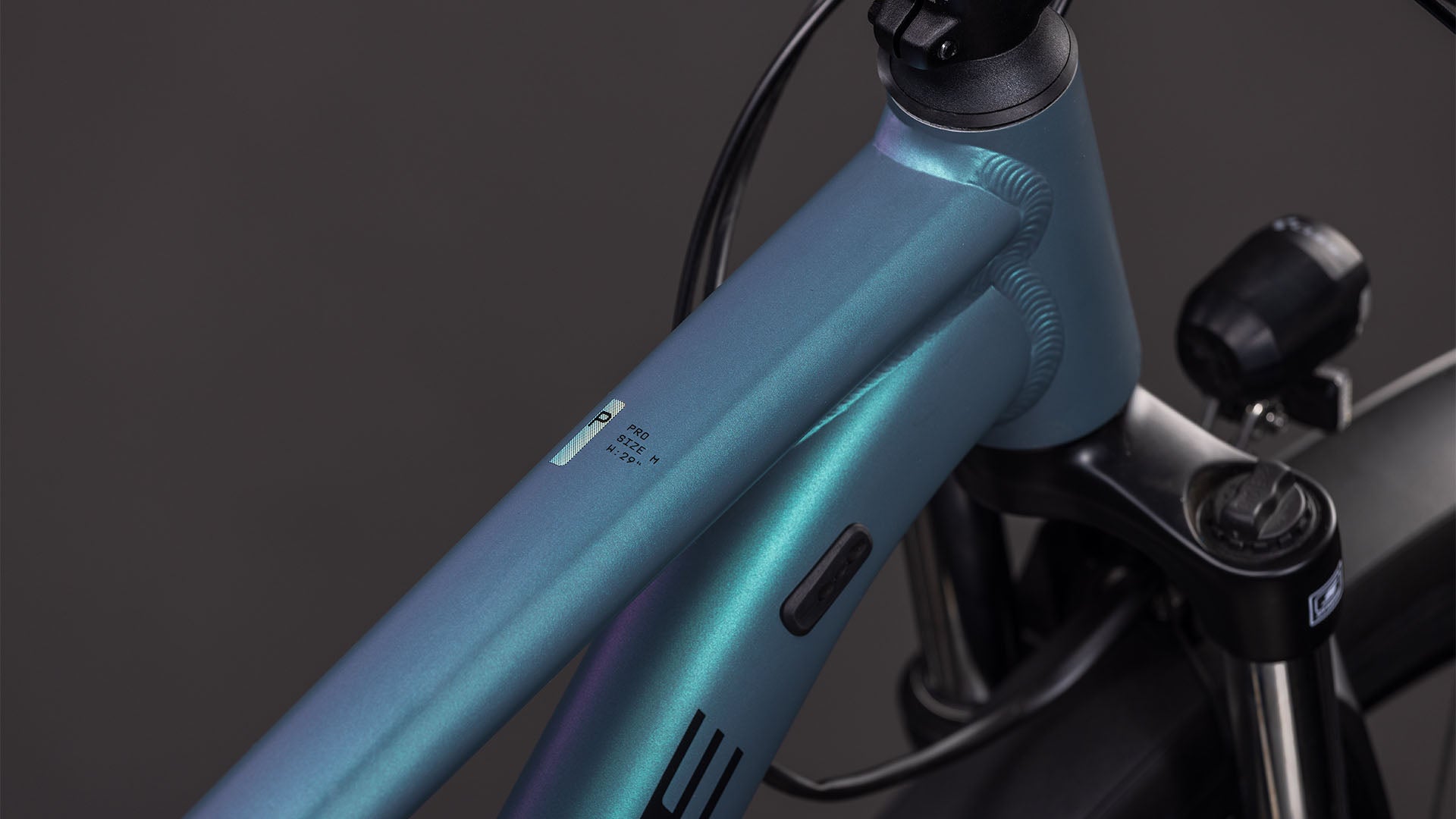 Produktbild: Cube Aim Pro FE smaragdgrey´n´prism, Detailaufnahme 01