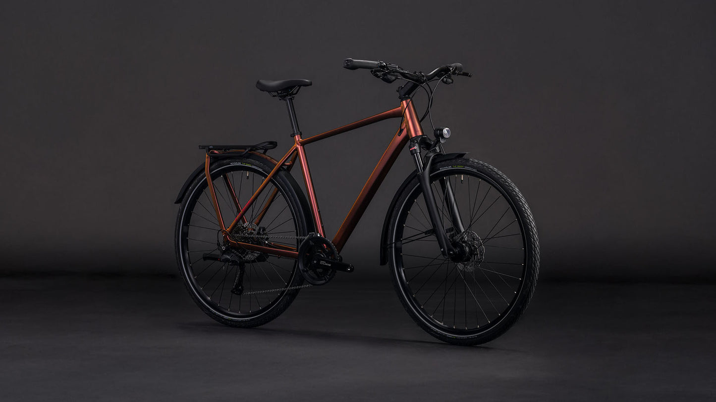 Produktbild: Cube Kathmandu Pro sunglow´n´prizm, Schrägansicht (schwarzer Hintergrund)