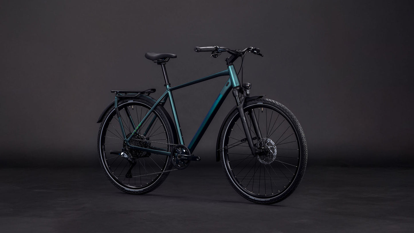 Produktbild: Cube Kathmandu SLT duskwood´n´goblin, Schrägansicht (schwarzer Hintergrund)