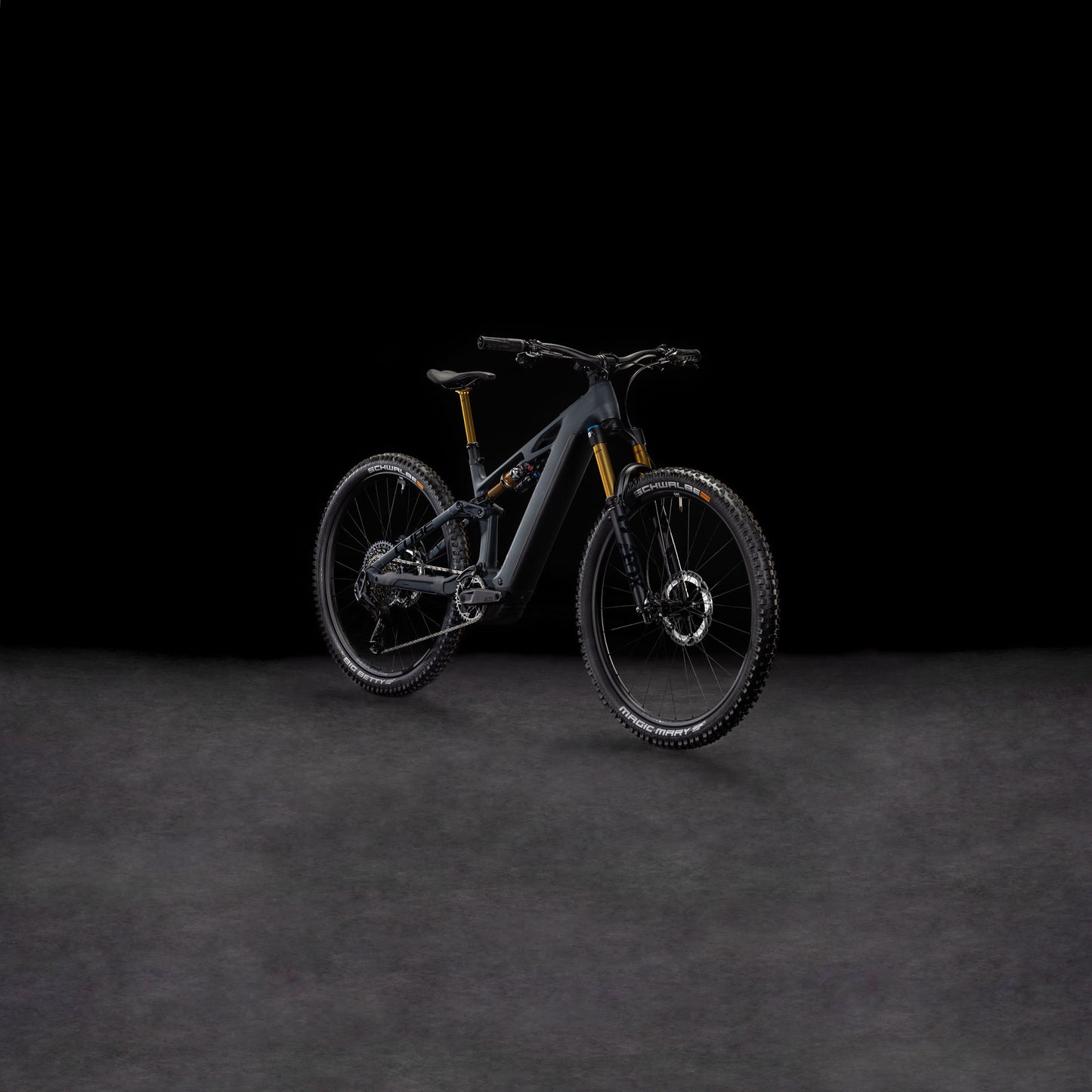 Cube Stereo Hybrid ONE44 HPC AT 800 carbon´n´gold 2025