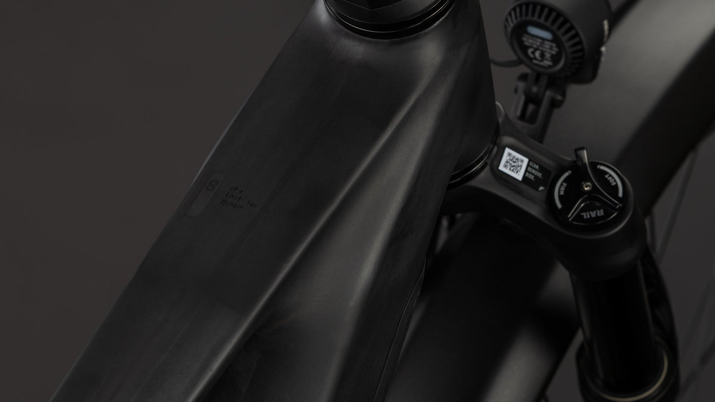 Cube Kathmandu Hybrid ONE11 HPC SLT 800 carbon´n´silverdust 2026