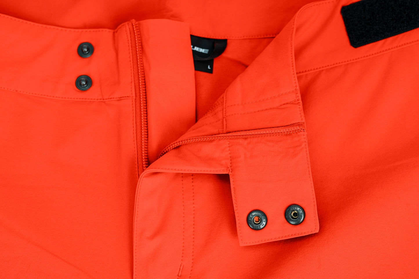 CUBE TEAMLINE Baggy Shorts red