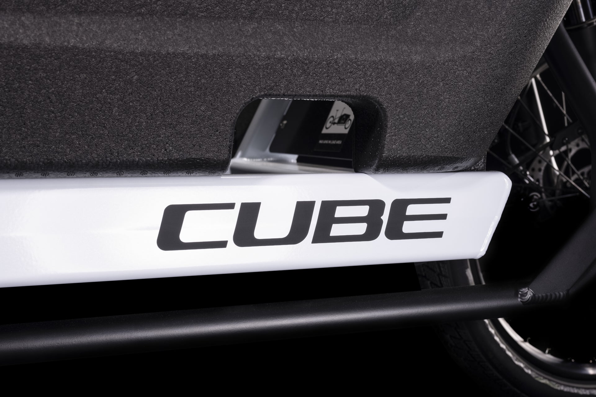 CUBE Cargo Sport Dual Hybrid 1000 flashwhite´n´black 2023