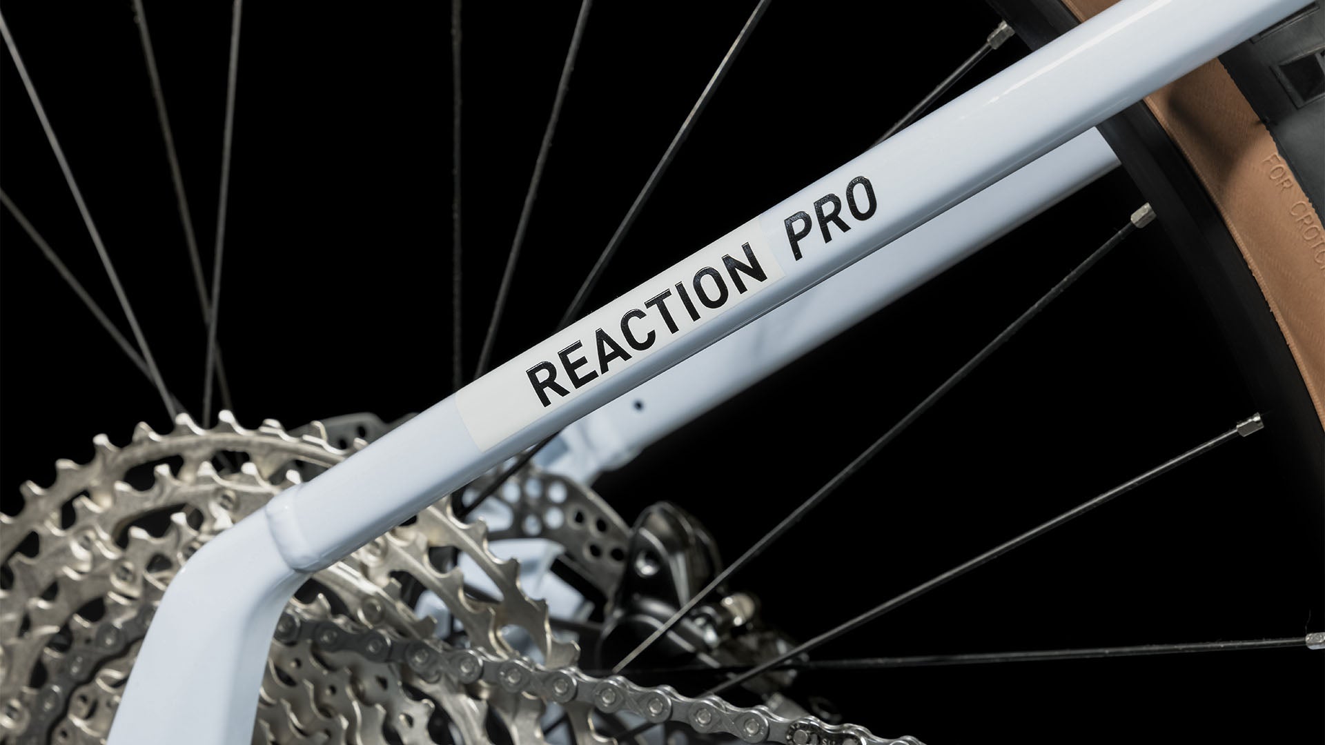 CUBE Reaction Hybrid Pro 750 Easy Entry flashwhite´n´black 2023