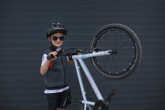 Das Kinderfahrrad verkehrssicher Ausstatten.