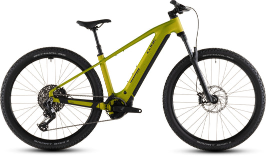 Produktbild: Cube Reaction Hybrid Race 800 lizard´n´black, Seitenansicht (weißer Hintergrund)