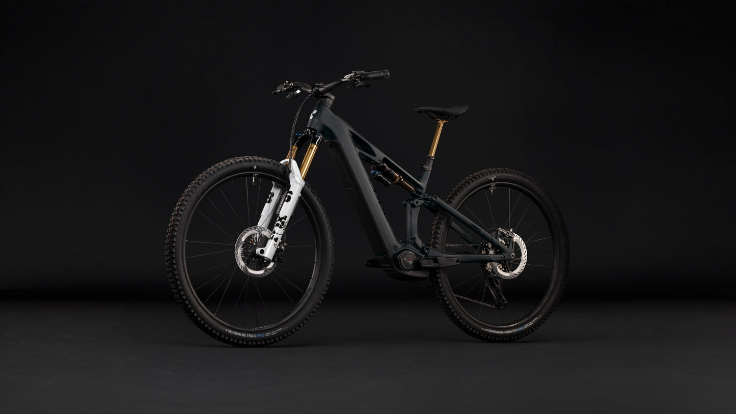 Cube Stereo Hybrid ONE44 HPC AT 800 carbon´n´white 2027