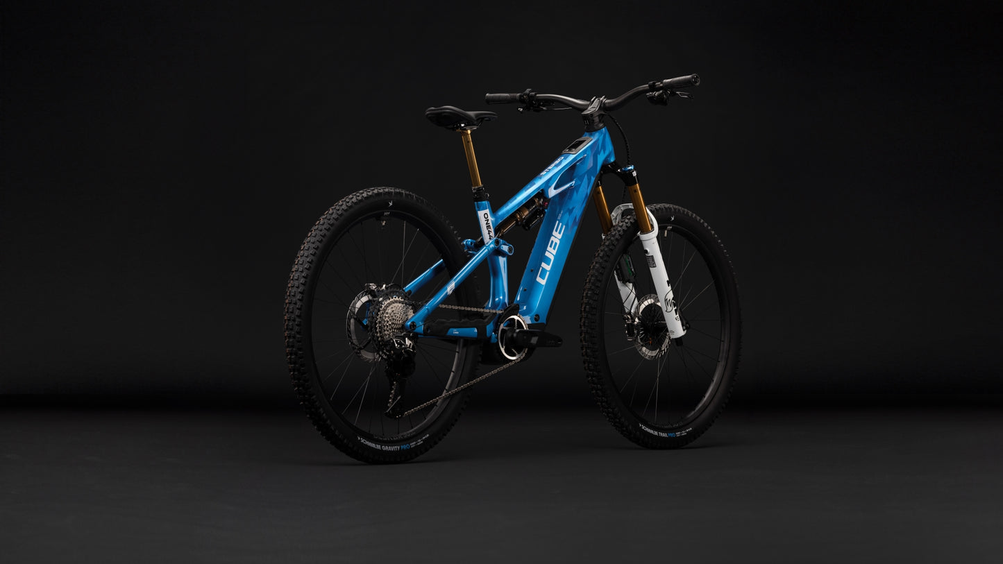 Cube Stereo Hybrid ONE44 HPC AT 800 actionteam 2027