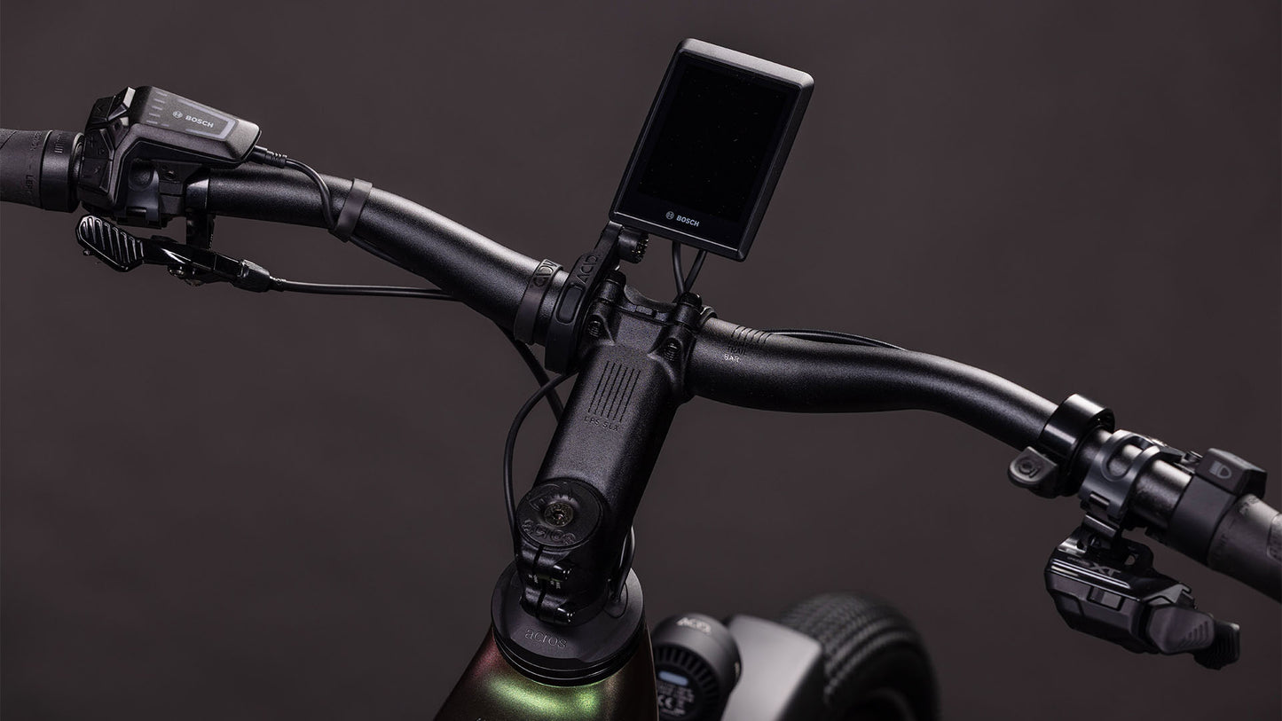 Produktbild: Cube Nuride Hybrid SLT 800 stellar´n´chrome, Detailaufnahme 03