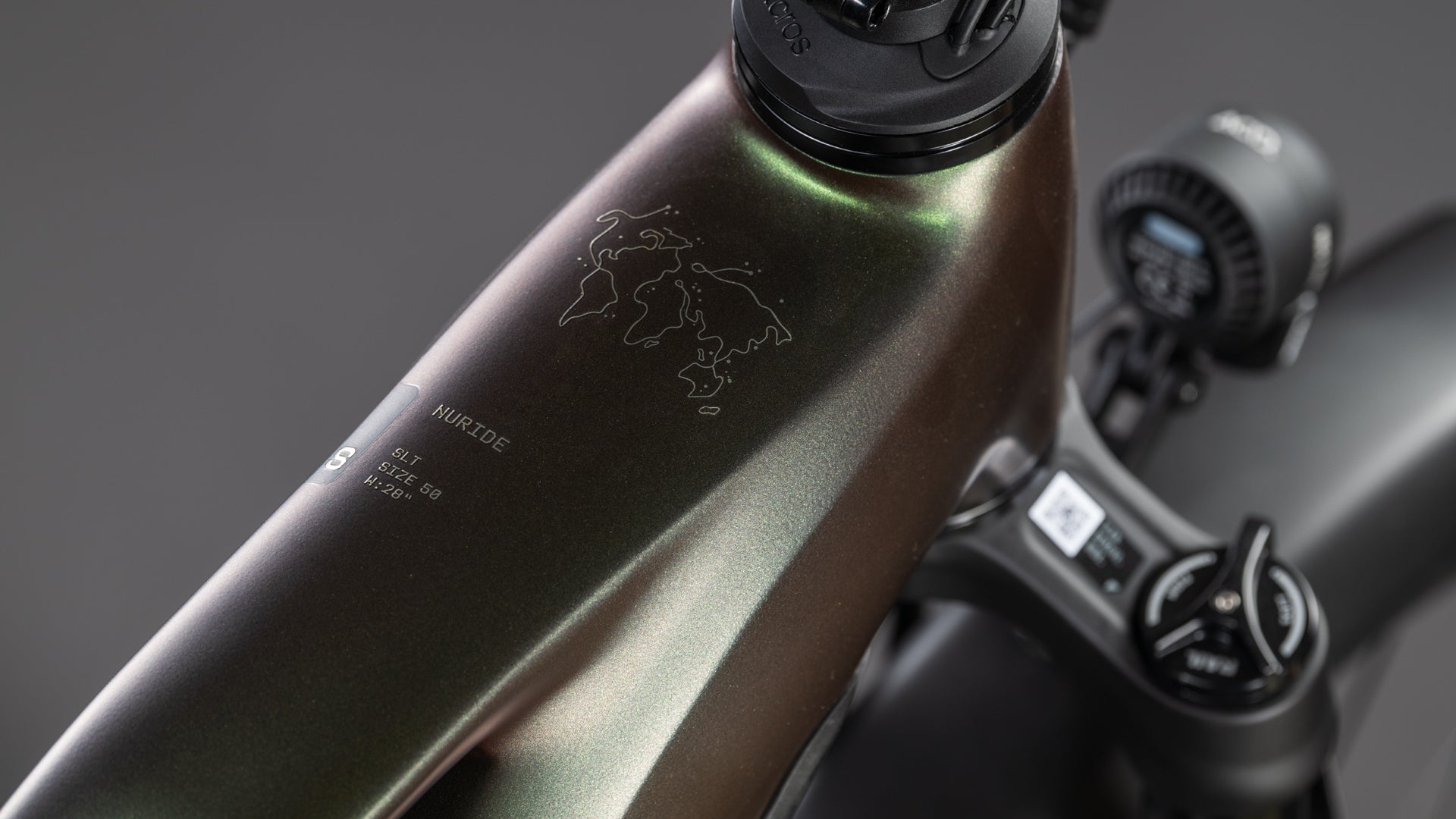 Produktbild: Cube Nuride Hybrid SLT 800 stellar´n´chrome, Detailaufnahme 01