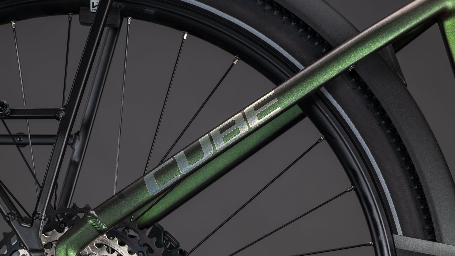 Produktbild: Cube Nuride Hybrid SLT 800 stellar´n´chrome, Detailaufnahme 04