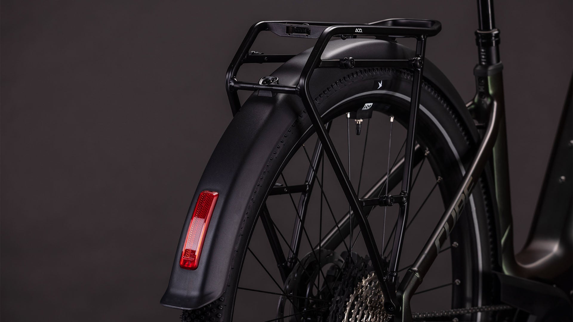 Produktbild: Cube Nuride Hybrid SLT 800 stellar´n´chrome, Detailaufnahme 04