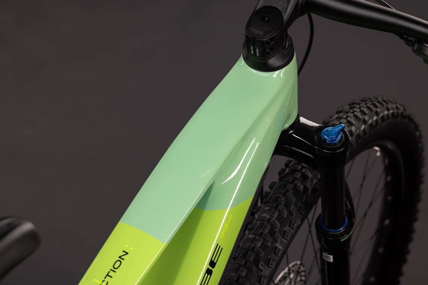 Cube Reaction Hybrid ONE 720  cactus´n´black 2027