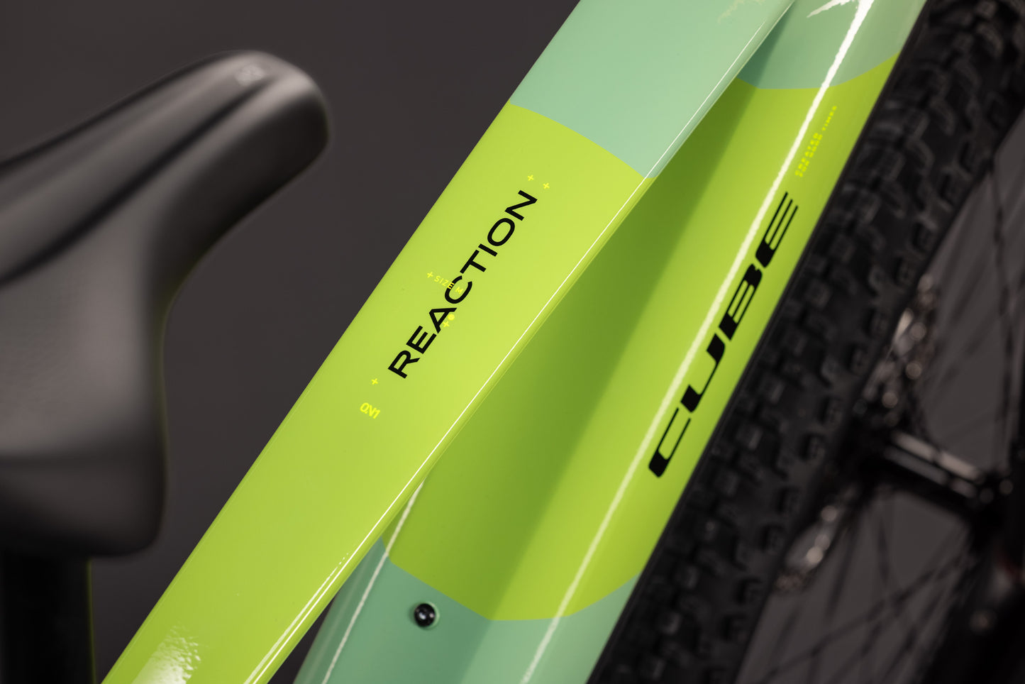 Cube Reaction Hybrid ONE 720  cactus´n´black 2027