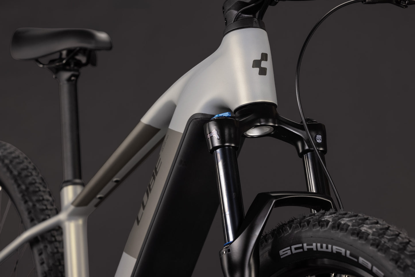 Cube Reaction Hybrid ONE 720  pearlsilver´n´chrome 2027