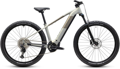 CUBE Reaction Hybrid ONE 720 E-Mountainbike Hardtail 2027 in pearlsilver und chrome, Seitenansicht
