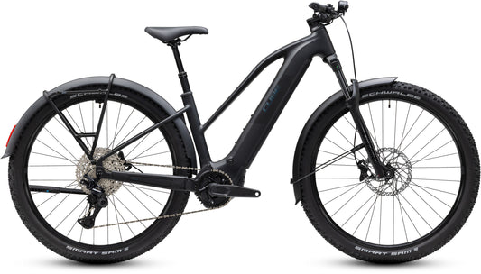 CUBE Reaction Hybrid Pro 800 FE Trapeze E-Mountainbike Hardtail 2027 in silverdust und prism, Seitenansicht