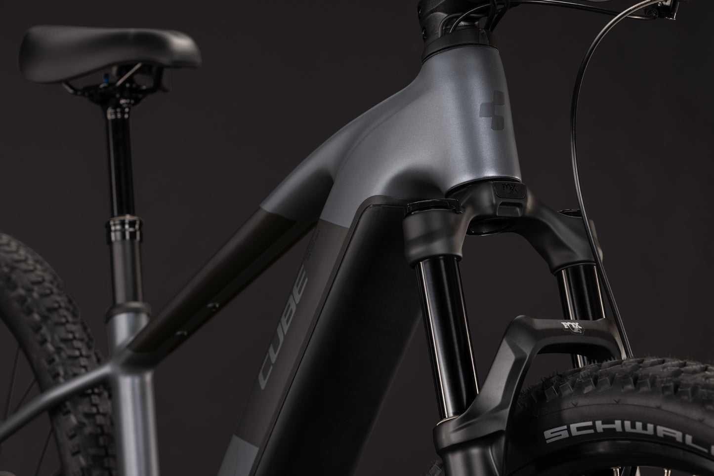 Cube Reaction Hybrid Race 800 slabgrey´n´chrome 2027