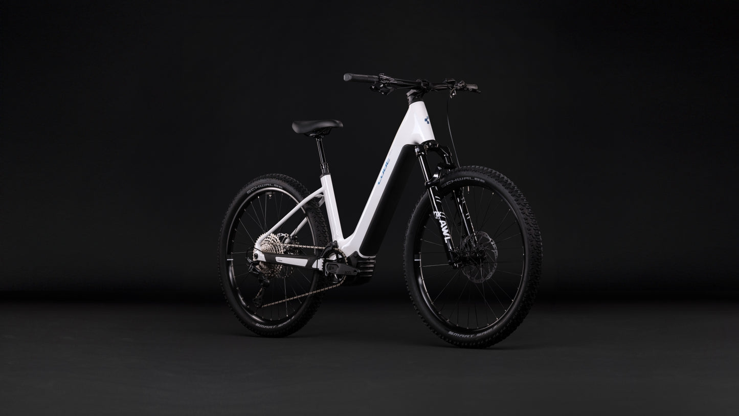 Cube Reaction Hybrid Race 800 snow´n´black Easy Entry 2027