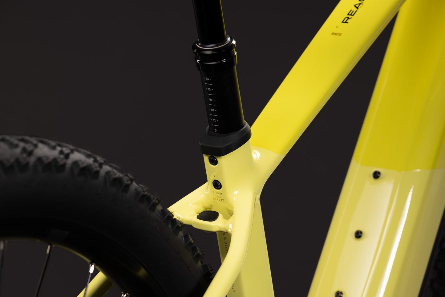 Cube Reaction Hybrid Race 800 bananasplit´n´black 2027