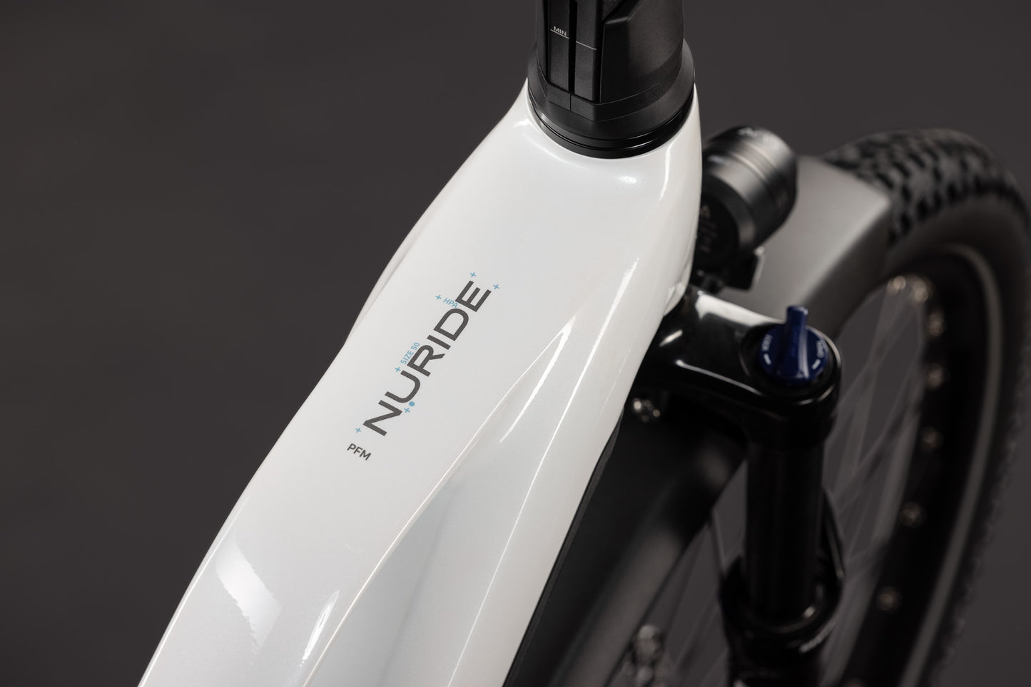Cube Nuride Hybrid Performance 720 metallicwhite´n´grey Trapeze 2027