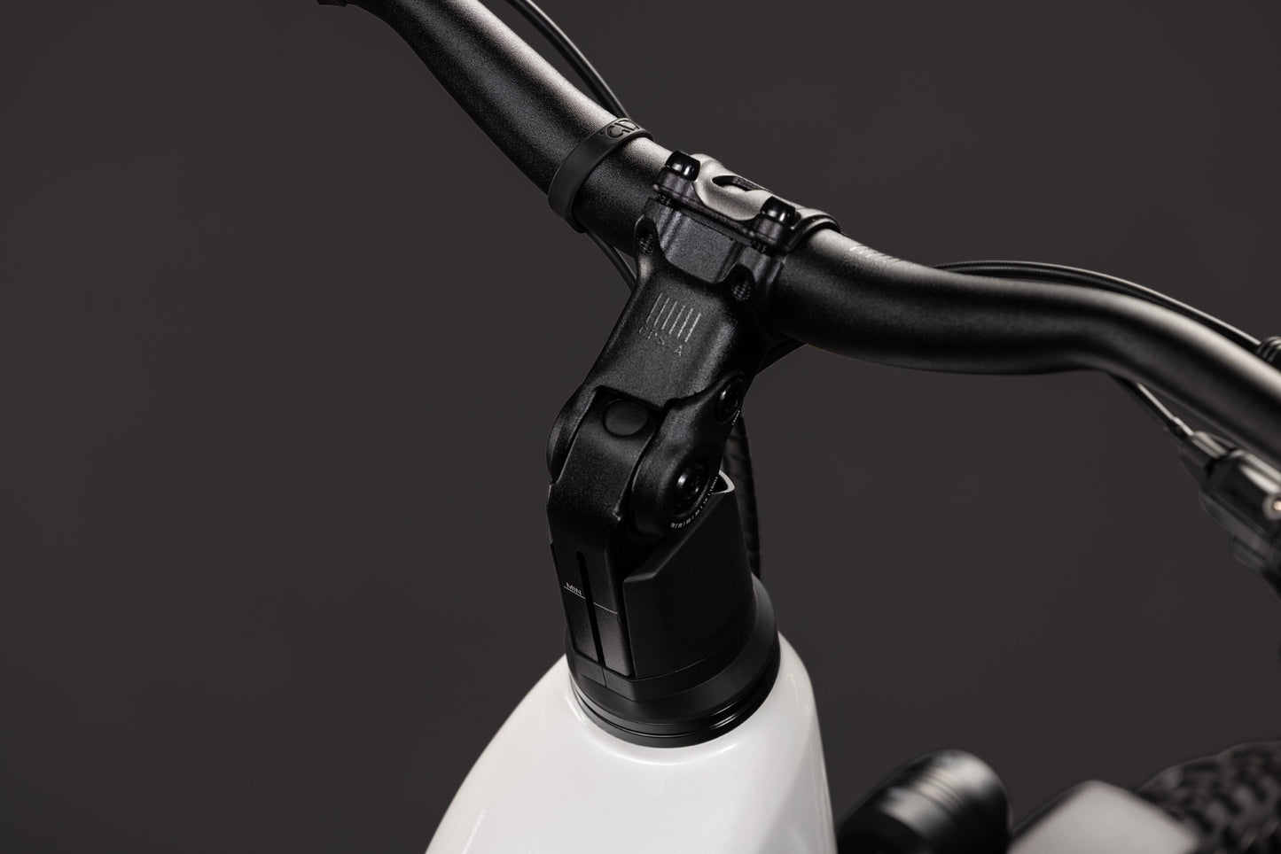 Cube Nuride Hybrid Performance 720 metallicwhite´n´grey Easy Entry 2027