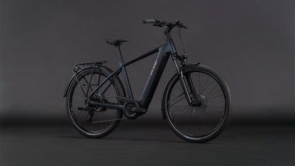 Produktbild: Cube Touring Hybrid ONE 600 coal´n´chrome, Schrägansicht (schwarzer Hintergrund)