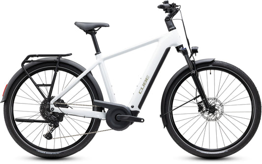 CUBE Touring Hybrid ONE 600 E-Trekkingrad 2027 in metallicwhite und chrome, Seitenansicht