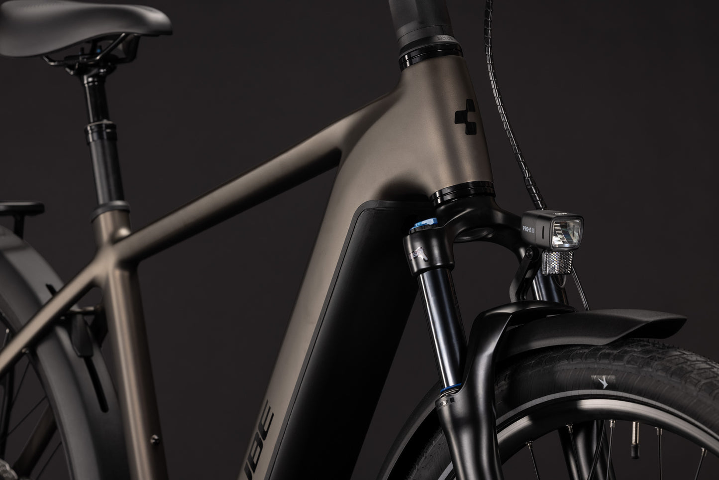 Cube Touring Hybrid Pro 800 metallicumbra´n´black 2027