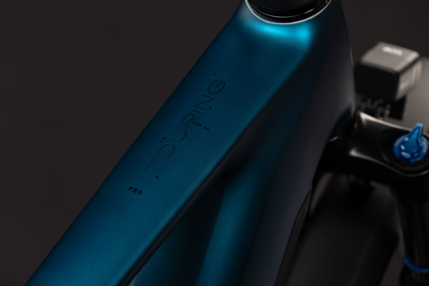 Cube Touring Hybrid Pro 800 electricblue´n´prizm 2027