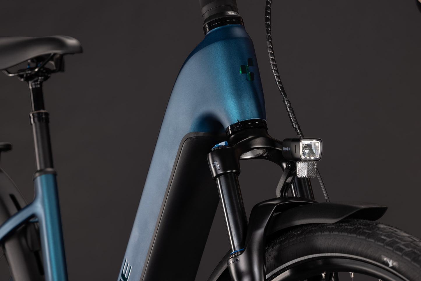 Cube Touring Hybrid Pro 800 electricblue´n´prizm Easy Entry 2027