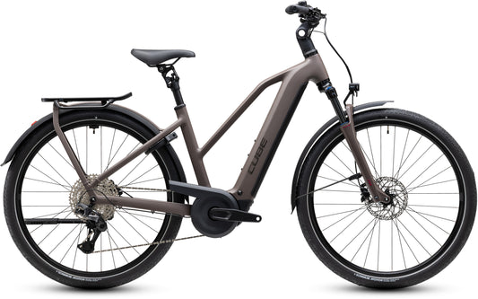 CUBE Kathmandu Hybrid ONE 800 Trapeze E-Trekkingrad 2027 in cedar und chrome, Seitenansicht