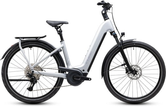 CUBE Kathmandu Hybrid ONE 800 Easy Entry E-Trekkingrad 2027 in silverstar und reflex, Seitenansicht