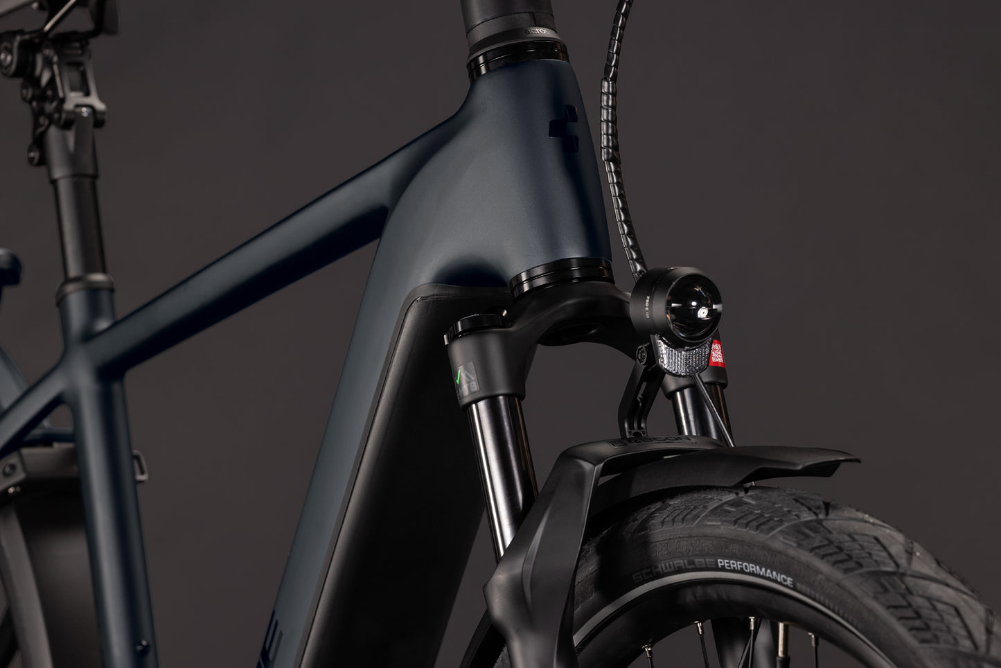 Cube Kathmandu Hybrid Pro 800 coal´n´black 2027