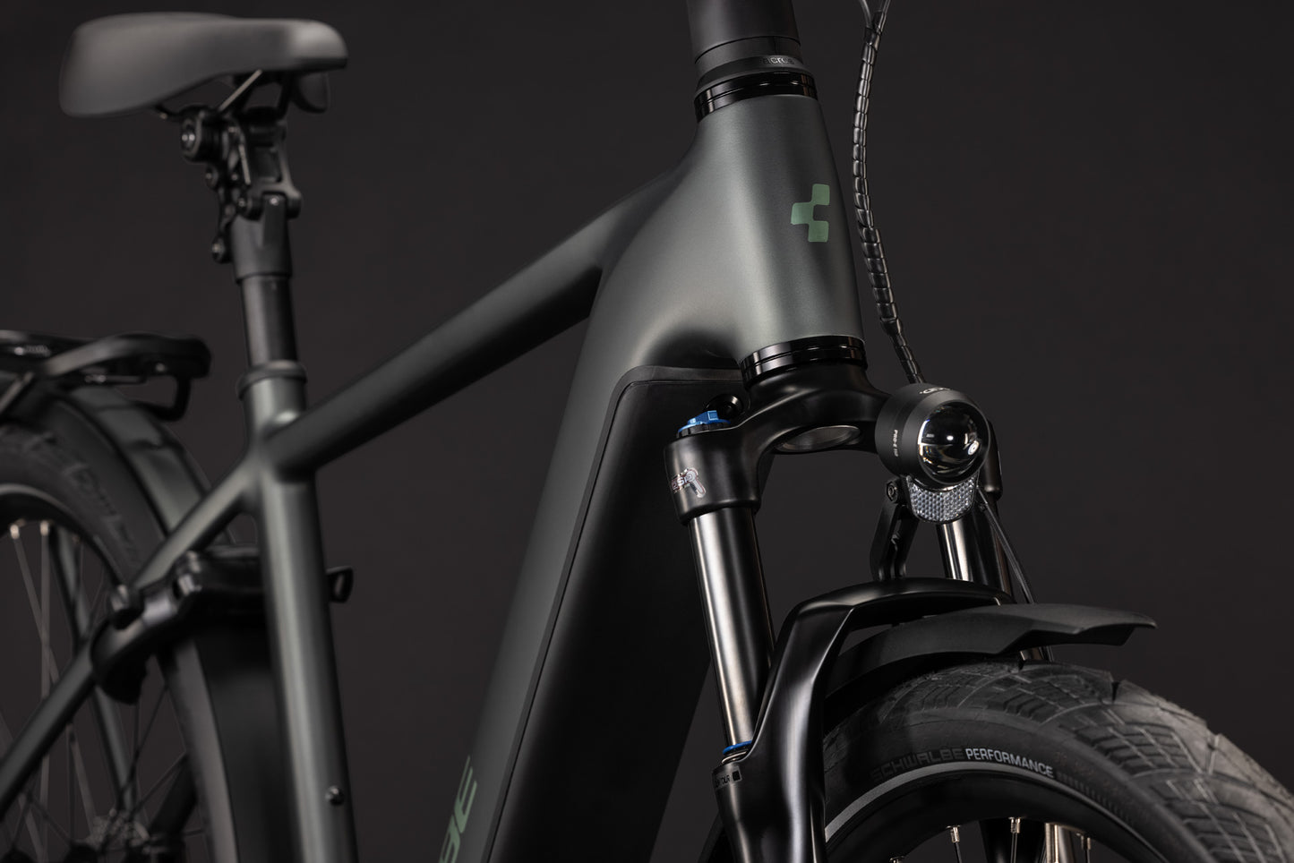 Cube Kathmandu Hybrid Deluxe Pro 800 blackforest´n´chrome 2027