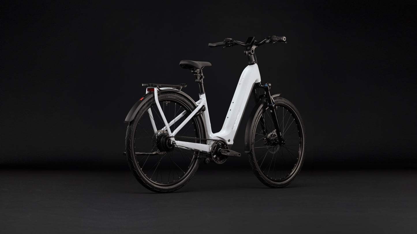 Cube Kathmandu Hybrid Deluxe Pro 800 metallicwhite´n´chrome Easy Entry 2027