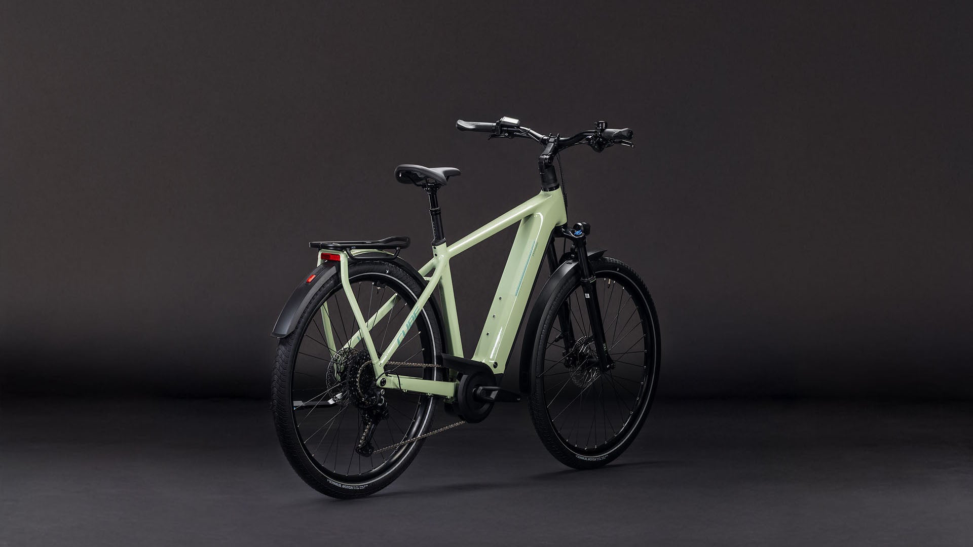 Produktbild: Cube Kathmandu Hybrid ONE 800 pea´n´green, Schrägansicht (schwarzer Hintergrund)