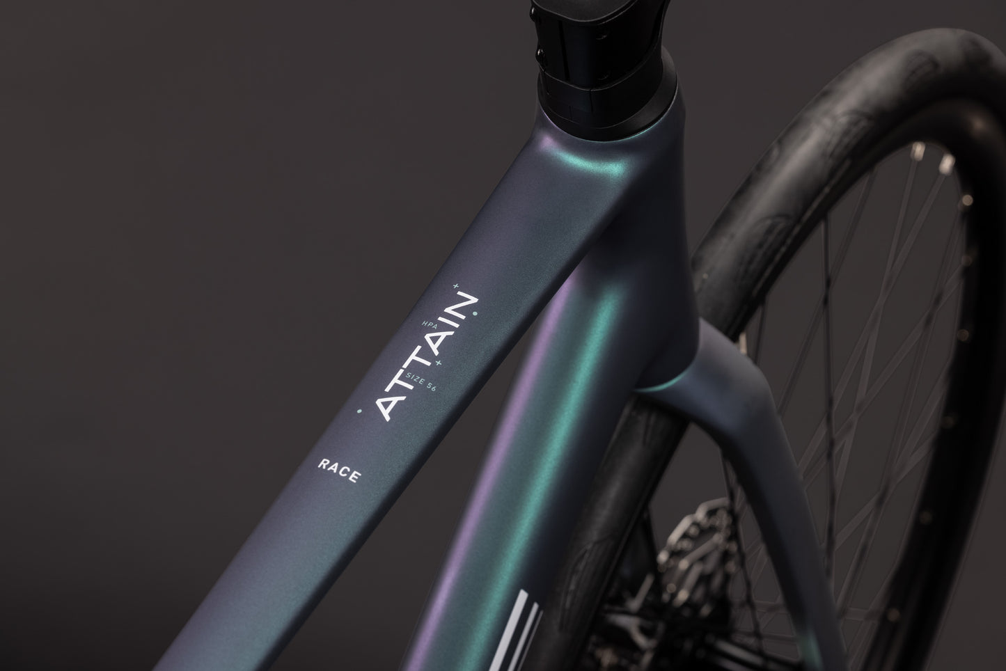 Cube Attain Race smaragdgrey´n´white 2027