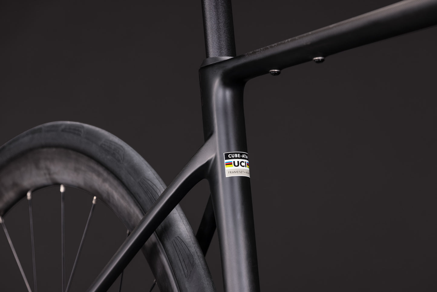 Cube Attain C:62 Race carbon´n´coalchrome 2027