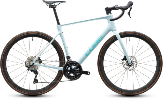 CUBE Attain C:62 Race Rennrad 2027 in frostymint und mint, Seitenansicht