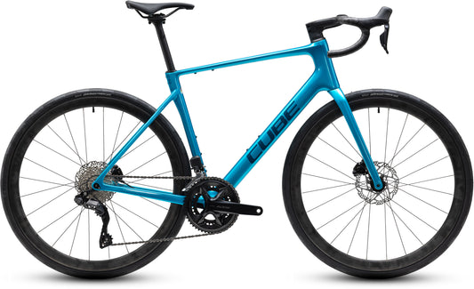 CUBE Attain C:62 SLX Rennrad 2027 in bali und blue, Seitenansicht